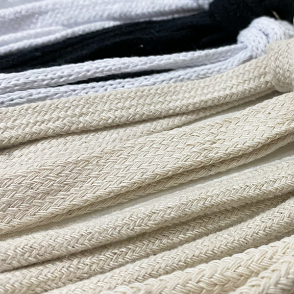 Cordones lisos en algodón
